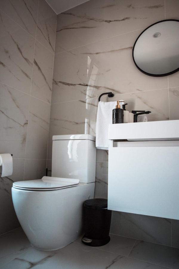 Paphos Cosea Living: Seaside Luxury Suite In Harbour 107A מראה חיצוני תמונה